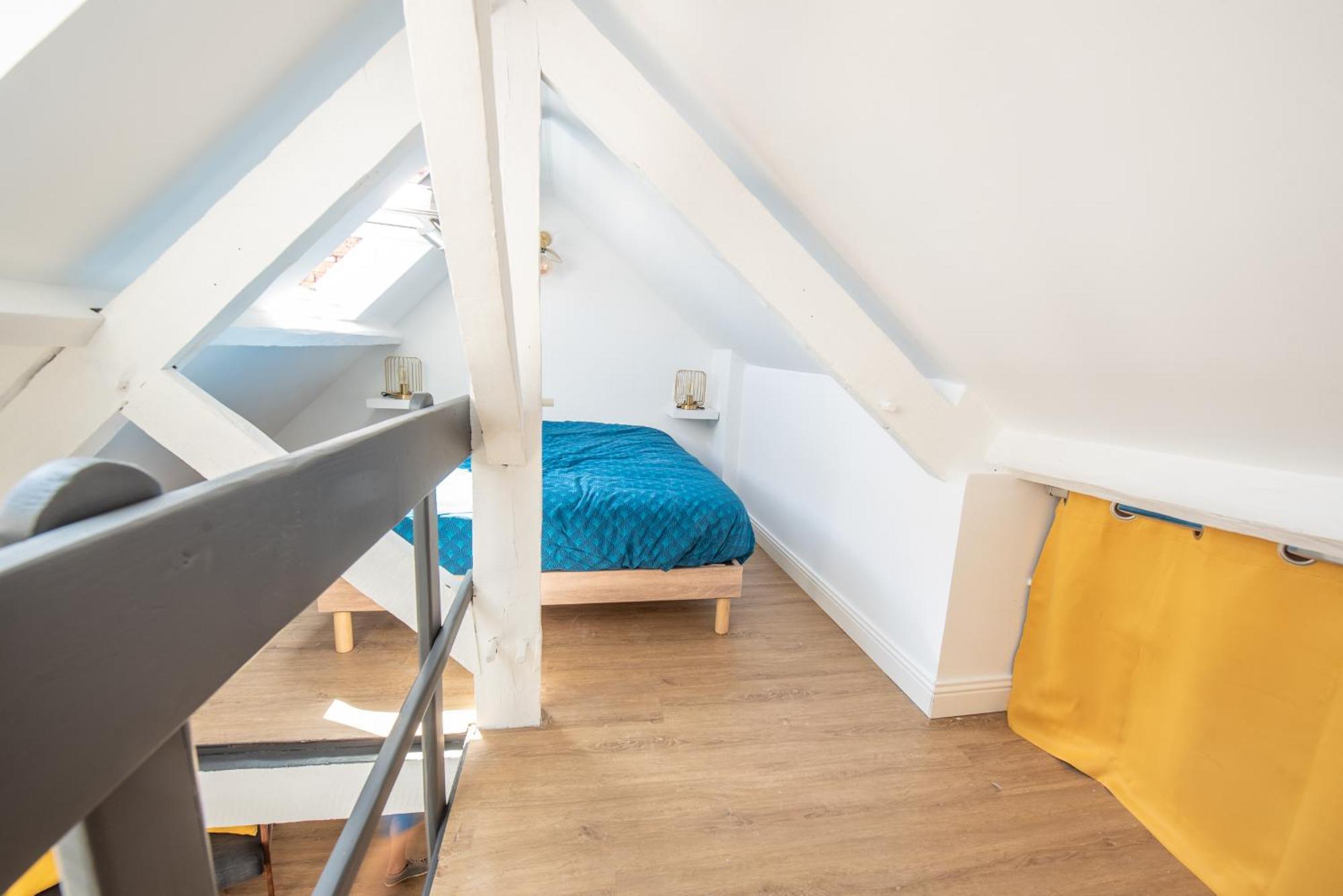 Au Nouveau Boulonnais - 4 Appartements Charmants Pour Couples, Familles Et Groupe D'Amis, Vieille Ville Et Centre Ville De Boulogne Sur Mer Esterno foto